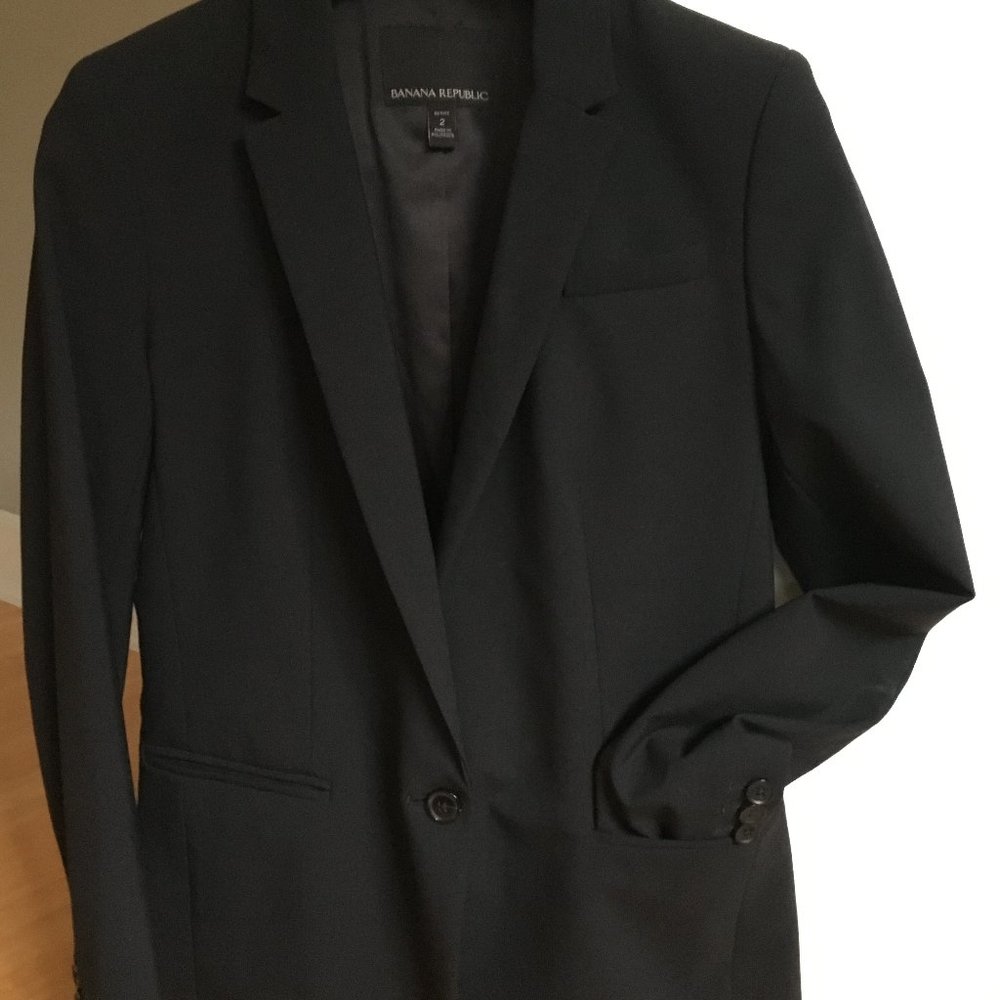Banana Republic Wool Blazer in Black size 2 Petite